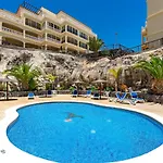 Апартаменты Sea & Golf View Duplex Heated Pool