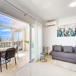 Апартаменты Sea & Golf View Duplex Heated Pool Сан Мигель